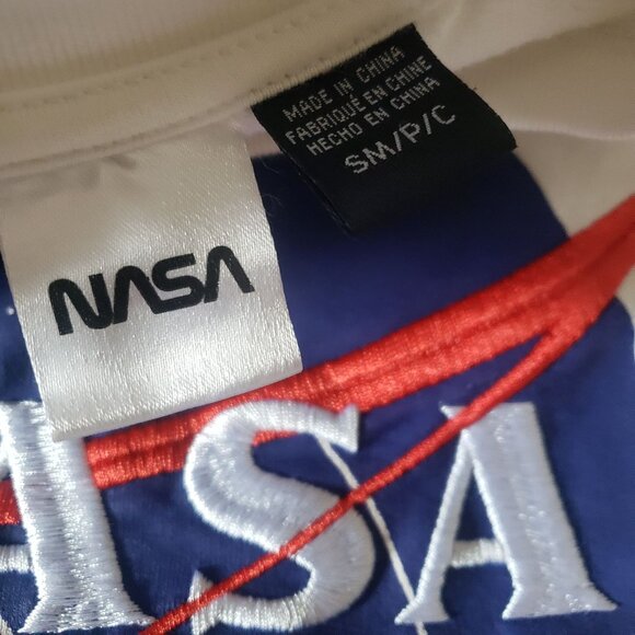 NASA Classic Circle Logo White Crewneck Sweater Size Small Embroidered Casual - Picture 7 of 7